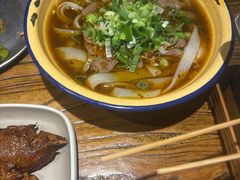 -不是烧烤·武汉烧烤·地道湖北菜(大成路店)