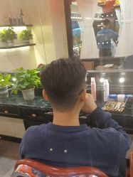 -东方先生国潮男士理发馆