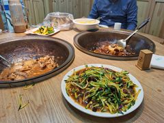 -屯老二农家铁锅炖·行业领军者(梅江店)
