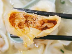 蟹黄汤包-食惠里小笼包面馆(越秀店)