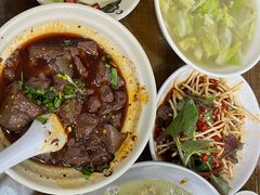 -杨三娘跷脚牛肉(羊子山西路店)