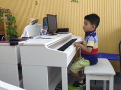 -The ONE 智能钢琴教室音乐恋琴吧·青岛市海玖玖艺术培训学校