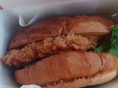 黄金三脆多汁鸡堡-必胜客(吾悦广场店)