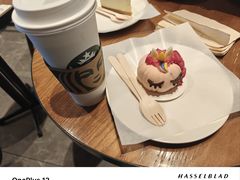 -星巴克(上海长宁来福士1F店)