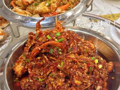 -凤凰路何眼镜香辣蟹(花果园店)