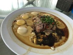 -红栌温泉山庄生态美食餐厅