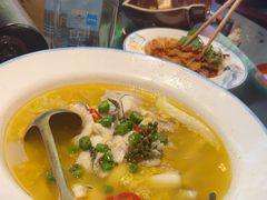 -川流不息·地道川菜·小龙虾(松东路店)