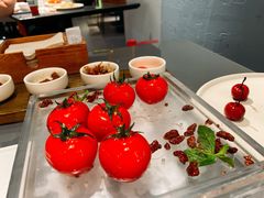 番茄脆菇沙拉-小大董·烤鸭(观景餐厅·南京西路店)