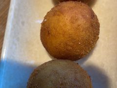 -阿洪锅贴王(小吃城店)