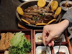 -五谷丰登农家院·地道胶东菜·海鲜烧烤(威海店)