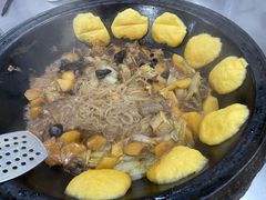 -粘豆包柴火铁锅炖