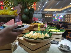 -锤头鲨毛肚海鲜烤肉自助餐厅(国购广场店)