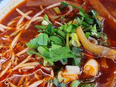 -拈签一笑黄牛肉辣卤串串