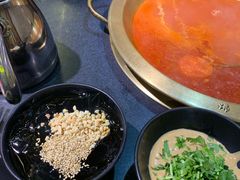 -沸炉重庆老火锅(军事博物馆店)