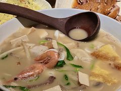-荣家黄鱼面(前滩太古里店)