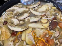 见手青-草墩罗非鱼庄•野生菌•腊排骨(七星街上段店)