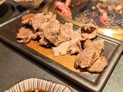 -铭牛烧肉·和牛海鲜自助(高新月牙湖店)