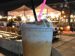 -席娜卡琳火车铁道夜市