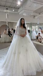 -艾米丽婚纱礼服