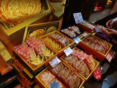 -红樱花食品公司Hello Kitty台湾伴手礼专卖店(淡水店)