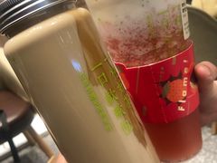 霸气芝士草莓-奈雪的茶(湖滨银泰in77C区PRO店)