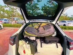-TESLA 特斯拉(上海太古汇体验店)