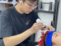 -首脑美容美发化妆美甲培训学校(长沙校区)