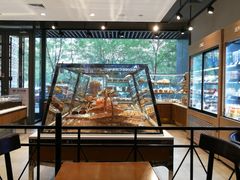 面包甜点陈列柜-巴黎贝甜(望京信万店)