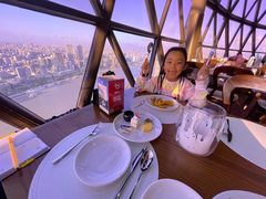 -东方明珠·空中旋转餐厅