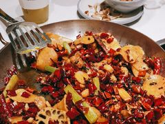 -蛙蛙叫·干锅年代(钻石广场店)