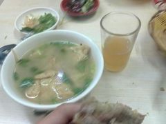 -洪峰浩老北京烧饼夹肉(角门路店)