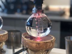 -星巴克臻选(上海淮海百盛购物中心店)