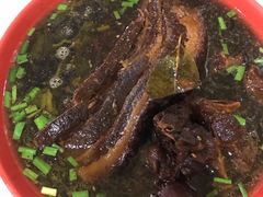 -小龙大肉面馆