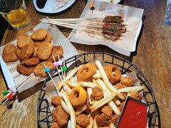 -UP嘻哈酒吧(粉巢店)