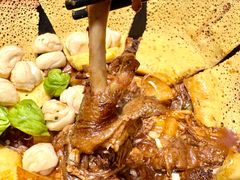 -山河屯铁锅炖·非遗东北菜(南山店)