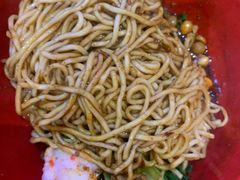 -爆炸头阿姨小四川正宗川味小吃(无任何分店)