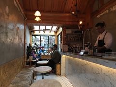 用餐区-METAL HANDS(五道营店)