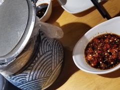 -洪氏嗨捞·广东猪肚鸡·椰子鸡火锅(西咸万象城店)