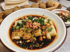 -野山舂·贵州现舂酸汤牛肉(民生路店)