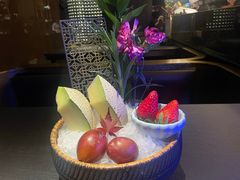 -蟹犇前•帝王蟹雪蟹(陆家嘴店)