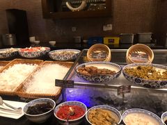 -上海西藏大厦万怡自助餐厅(徐汇店)