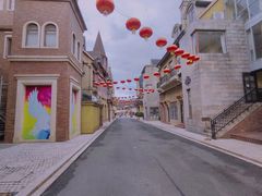 小镇环境-中旅阿那亚九龙湖·公主酒店