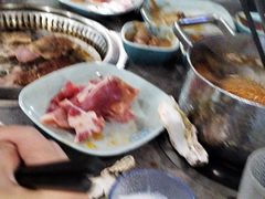 -金滏山烤肉·海鲜·火锅自助餐厅(襄阳万达店)