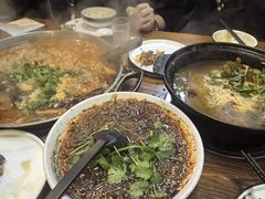 -重庆鸡公煲·青锅花椒鱼(牡丹江路店)