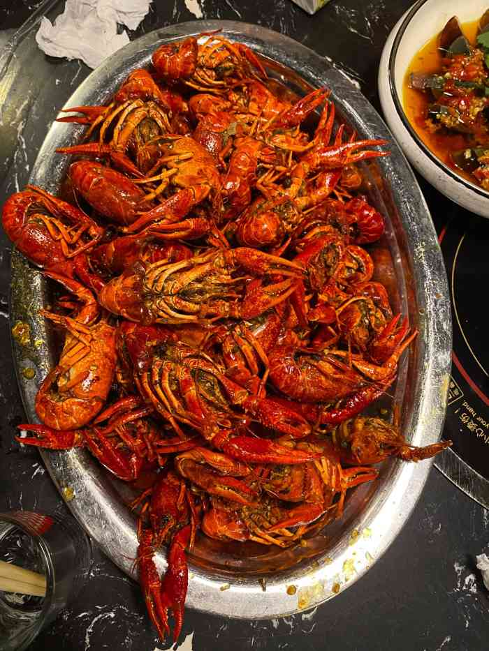 聚红尚龙虾·烧烤(云南南路店)