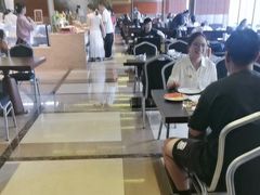 -大中华希尔顿酒店-念自助餐·嗨啤·小龙虾