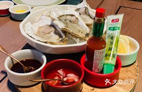 French Girardot Oyster with Salmon Roe