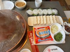 -前门·鲜肉火锅(长风店)