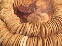 绿豆面-门框胡同百年卤煮(新街口店)