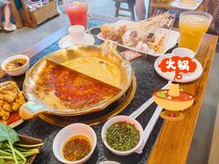 -永發發串串火锅馆·烧烤·大排档(传媒大学店)